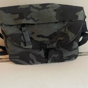 Lululemon All Night Festival Bag 5L